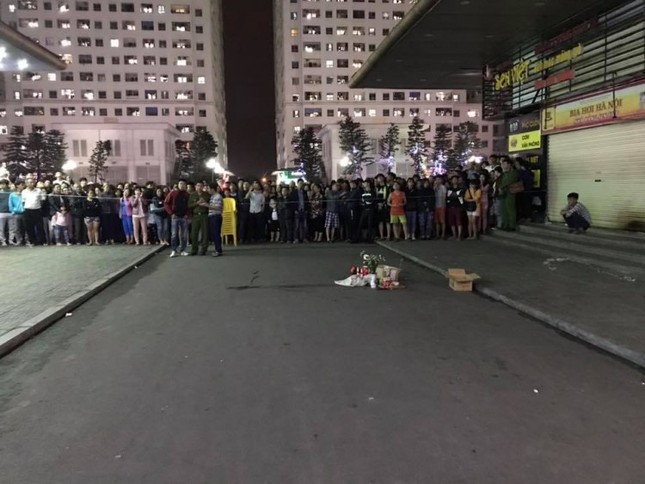 Bố ruột nữ sinh ném con từ tầng 31: Đã trao thi thể cháu bé nhờ người chôn cất hộ ảnh 1