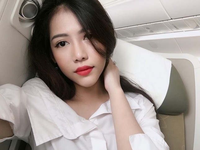 Tiểu thư 2K Việt: 'Ai nói con nhà giàu sống không phải lo nghĩ' ảnh 1
