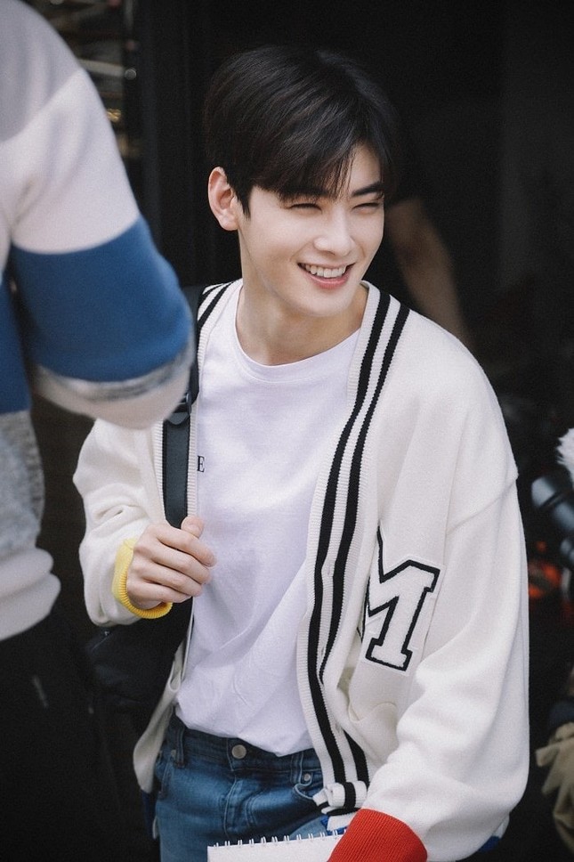 Cha Eun Woo (ASTRO) cực điển trai trong loạt ảnh nhá hàng phim mới ảnh 3