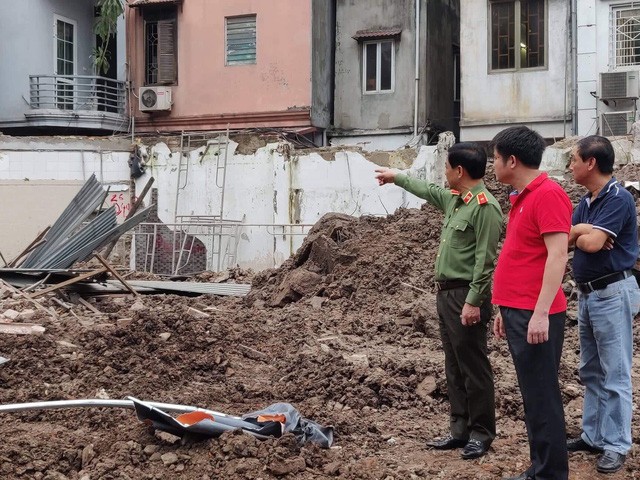 Hà Nội: Sập tường nhà gần hồ Hoàn Kiếm, hàng trăm người hoảng loạn ảnh 4