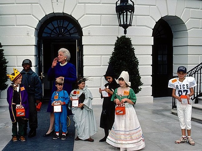 Khám phá lễ hội Halloween thú vị dành cho thiếu nhi ở Nhà Trắng ảnh 3
