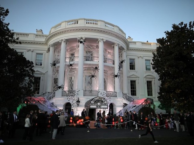 Khám phá lễ hội Halloween thú vị dành cho thiếu nhi ở Nhà Trắng ảnh 20