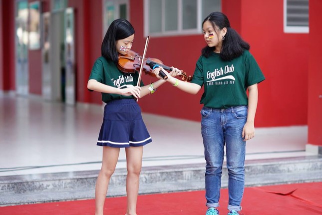 TP.HCM: Teen Thực hành Sài Gòn "quẩy nhẹ" với "tiệc của những người tài năng" ảnh 7
