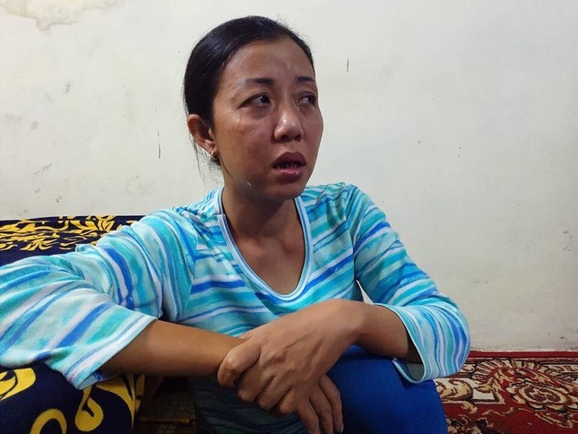 Người mẹ khóc cạn nước mắt nhớ lại đêm đứa con gái bỏ nhà đi sau trận đòn 14 năm trước ảnh 2