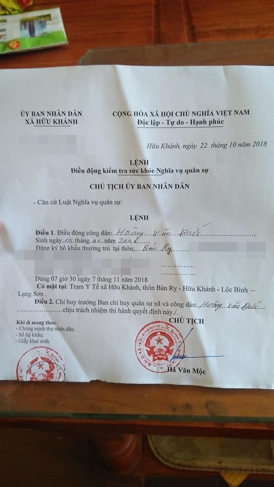 Bộ ảnh tạm biệt bộ tóc "quý tộc” của thanh niên sắp đi nghĩa vụ khiến dân mạng phì cười ảnh 2