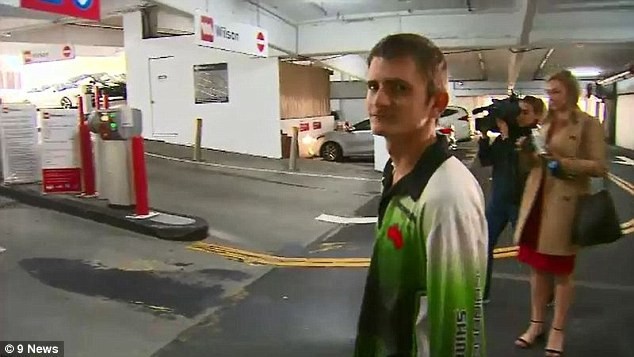 Australia: Bắt trộm thú quý hiếm làm quà tặng người yêu, chàng trai nhận cái kết đắng ảnh 1