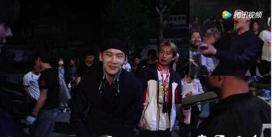 "Đáng yêu ngây ngất" với loạt ảnh hậu trường của Bát vương gia (''Song thế sủng phi 2'') ảnh 4