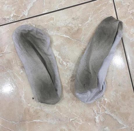 Cô gái kiếm 100 nghìn bảng Anh mỗi năm nhờ "đôi chân thần thánh" của chính mình ảnh 3