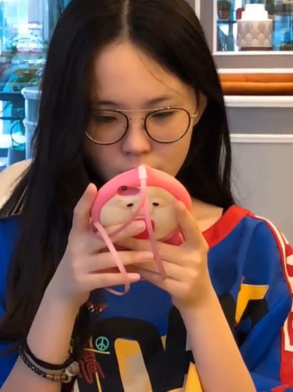 Chê bai nhan sắc bạn gái quen qua mạng, chàng trai nhận hàng rổ "gạch đá" ảnh 3