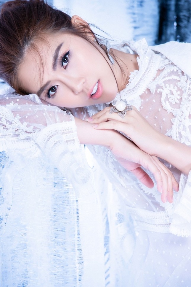 Không còn nghi ngờ, Tường Linh (The Face) là cô gái "dành cả thanh xuân đi thi Hoa hậu'' ảnh 4