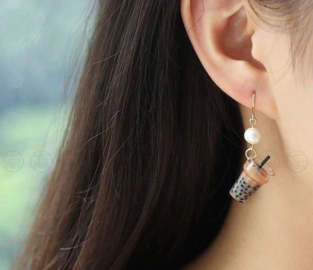 Dân mạng “phát cuồng” với bông tai ly trà sữa trân châu giúp các nàng hút mọi ánh nhìn ảnh 4