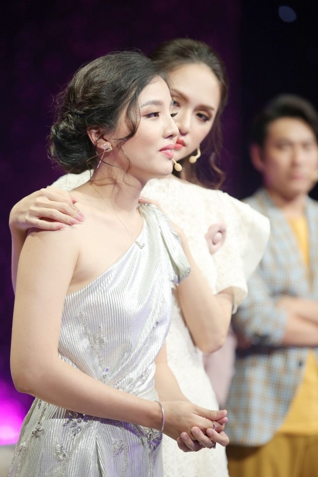 Chương trình có sự xuất hiện của người thuộc giới tính thứ 3 "gây bão" với thông điệp nhân văn ảnh 7