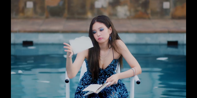 Ngắm nhan sắc Jennie trong "SOLO", fan chỉ biết kêu lên: "Truyền thái y!" ảnh 4