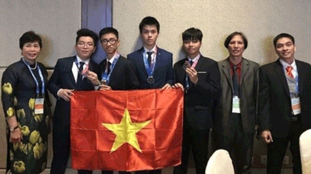 Việt Nam giành huy chương Vàng Olympic Thiên văn quốc tế ảnh 1