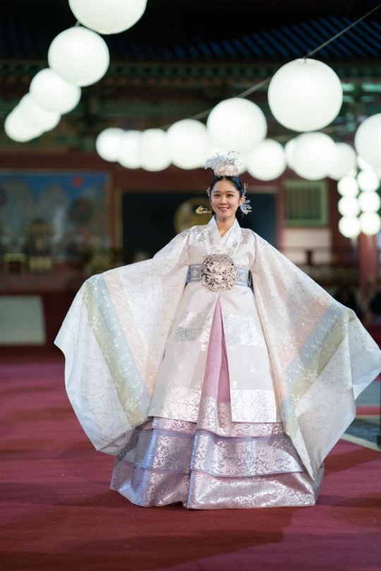 “The Last Empress”: Jang Nara và Shin Sung Rok "thành thân" trong đám cưới thế kỷ ảnh 3