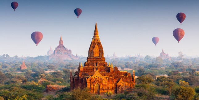 Lễ hội khinh khí cầu, bữa tiệc cho khỉ hấp dẫn du khách tháng 11 ảnh 5