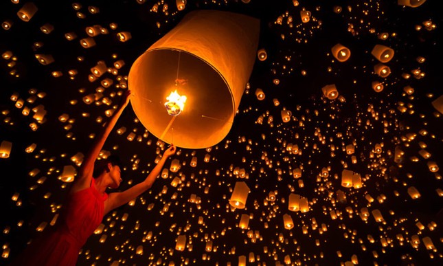 Lễ hội khinh khí cầu, bữa tiệc cho khỉ hấp dẫn du khách tháng 11 ảnh 7