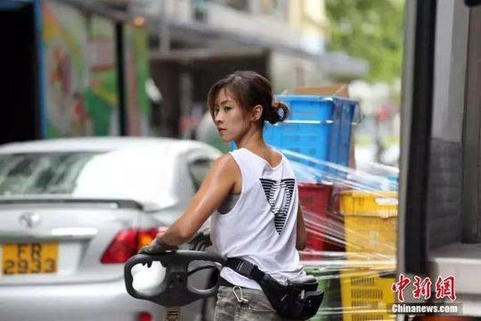 "Hot girl bốc vác" Hong Kong: Đã làm nghề 10 năm, từ chối vào showbiz ảnh 6