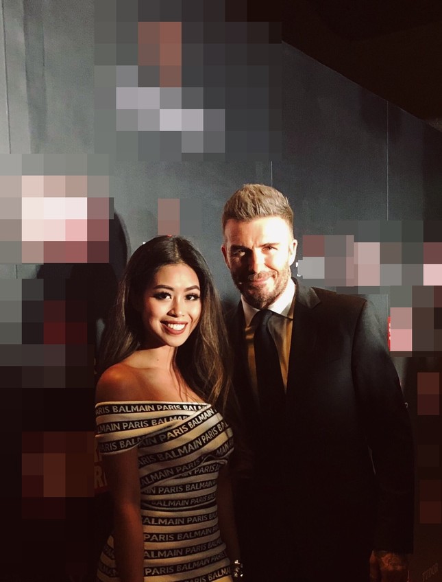 Em chồng Hà Tăng - Thảo Tiên cùng mẹ gặp lại David Beckham tại Singapore ảnh 2