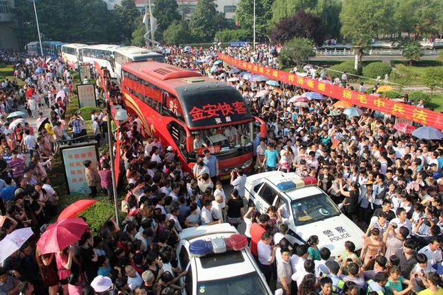 Gaokao - kỳ thi ĐH khốc liệt ở Trung Quốc: Có thể bị phạt tù 7 năm nếu gian lận ảnh 10