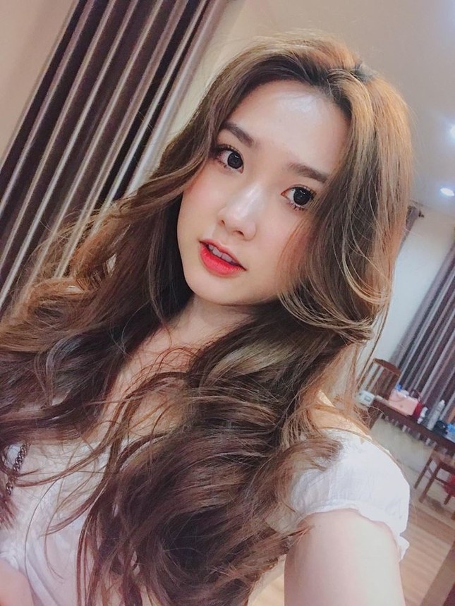 Hậu nghi vấn hẹn hò sắp đám cưới, Bùi Tiến Dũng và "bạn gái" lộ ảnh đội mũ đôi ảnh 1