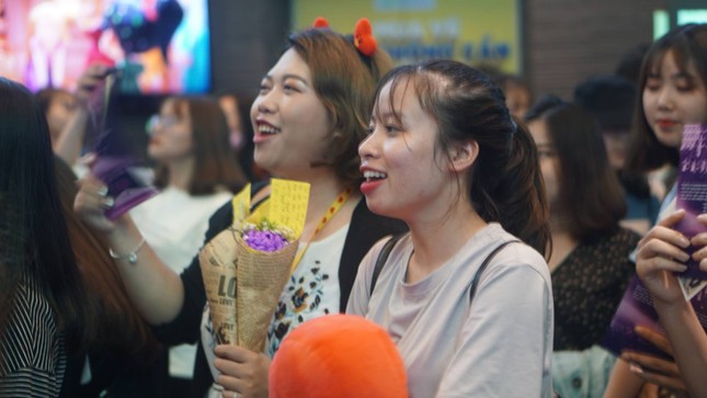 "Burn The Stage: The Movie" và những cảm xúc “buồn, vui, thương lẫn lộn” của ARMY ảnh 5