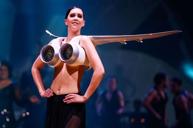 “Giật mình” với những tác phẩm nghệ thuật dành để... mặc ảnh 2
