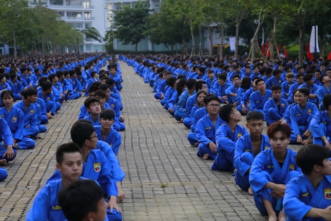 7.000 học sinh, sinh viên đồng diễn võ thuật xác lập kỷ lục Việt Nam ảnh 1