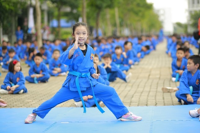 7.000 học sinh, sinh viên đồng diễn võ thuật xác lập kỷ lục Việt Nam ảnh 2