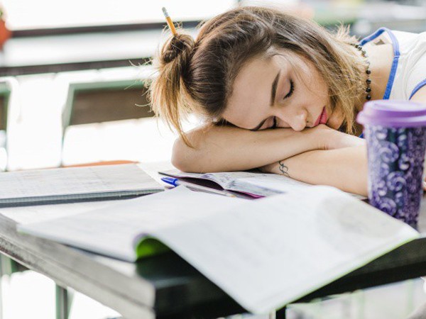 Nghiên cứu chỉ ra các sinh viên “cú đêm” thường học kém ảnh 1