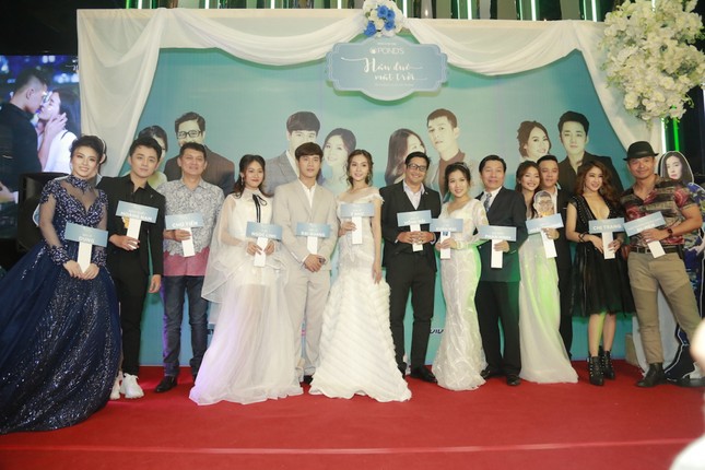 Khả Ngân chính là người đẹp "lên xe hoa" nhiều nhất showbiz trong năm 2018 ảnh 1