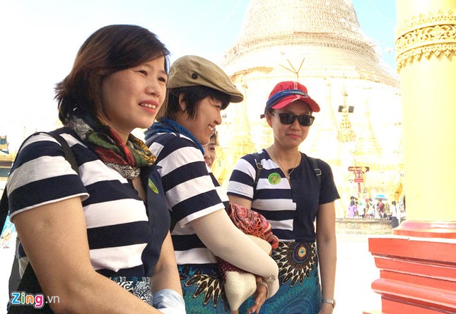 "Vé chợ đen" trận Việt Nam gặp Myanmar tăng gấp 5 lần ảnh 1