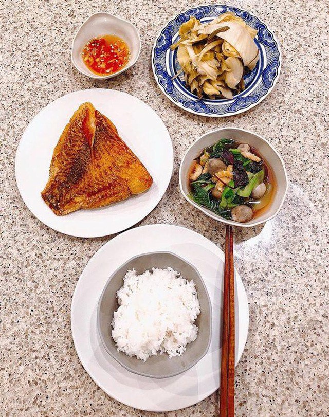 Giật mình với những bữa ăn giản dị, ngon miệng của Tăng Thanh Hà ảnh 5
