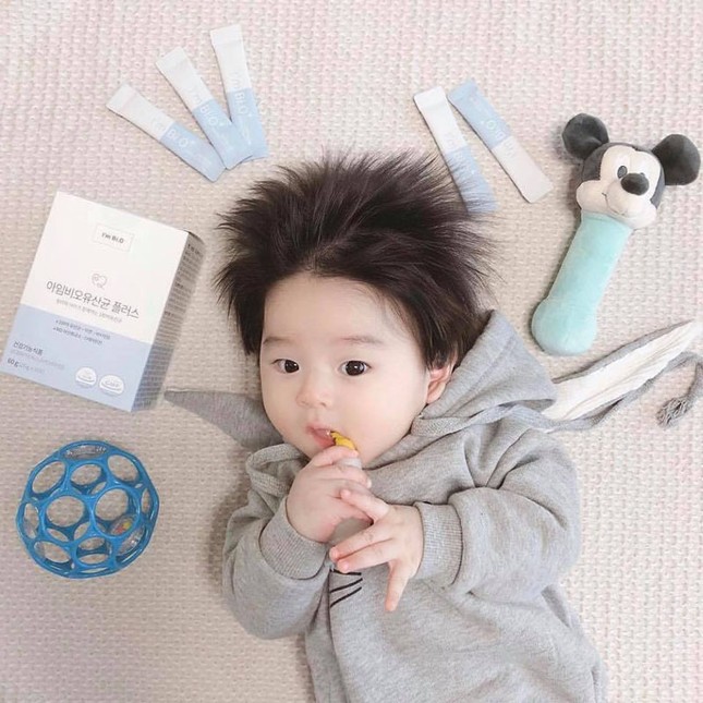 Cậu bé Hàn Quốc "đốn tim" dân mạng vì mái tóc chôm chôm quá đáng yêu ảnh 8