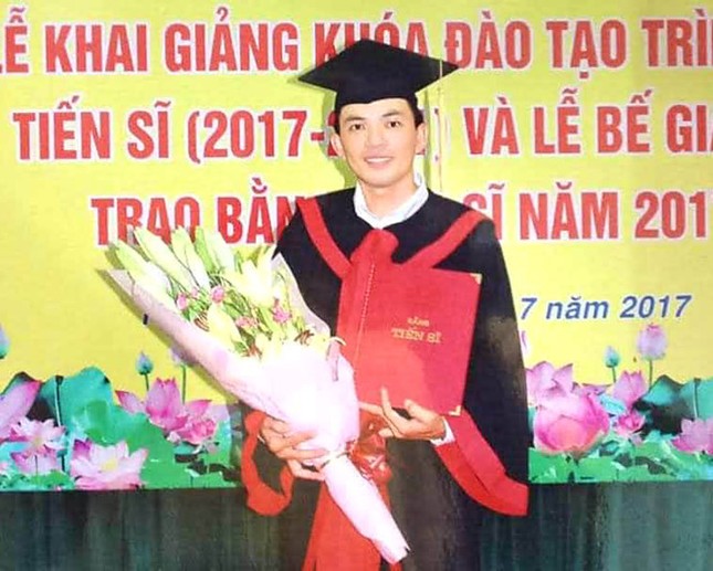 Một giảng viên đại học lừa tình hàng loạt phụ nữ, có nhiều con rơi ảnh 1