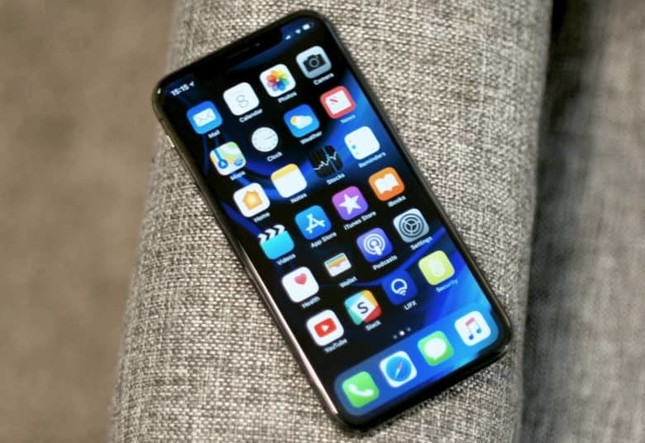 iPhone X thoát khỏi "cửa tử" nhờ việc đàn em iPhone Xs... ế ẩm! ảnh 2