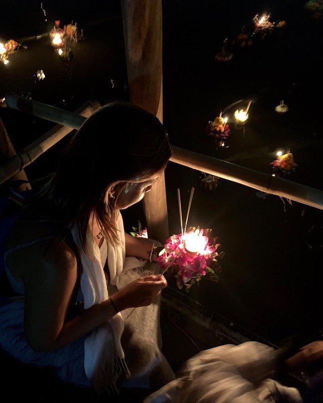 Trời đêm Chiang Mai huyền ảo trong lễ hội đèn trời Yee Peng ảnh 9