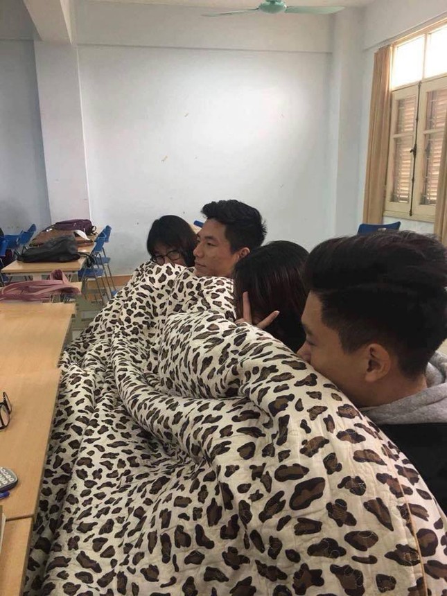 "Cười té ghế" với chùm ảnh "vì một con đường đến trường không còn giá rét" ảnh 2