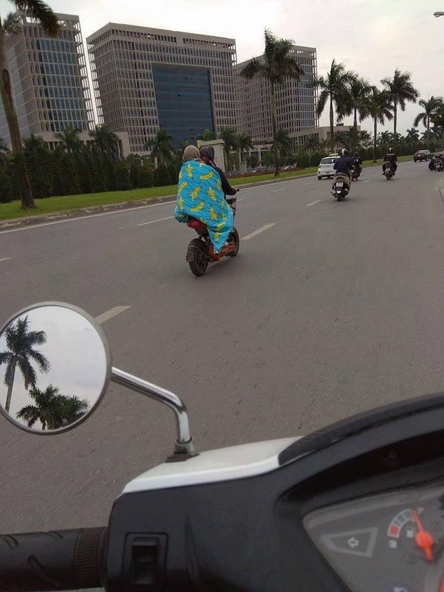 "Cười té ghế" với chùm ảnh "vì một con đường đến trường không còn giá rét" ảnh 10