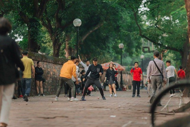 Lộ thêm bằng chứng Đức Chinh đã là "hoa có chủ", nhan sắc của cô gái khiến nhiều người ghen tỵ ảnh 3