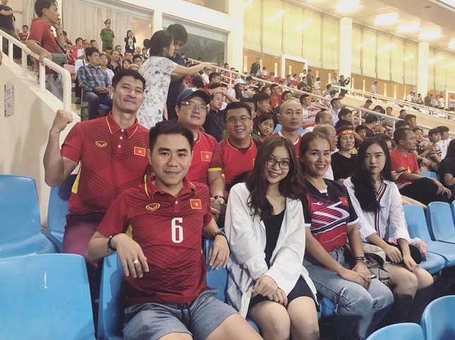Lộ thêm bằng chứng Đức Chinh đã là "hoa có chủ", nhan sắc của cô gái khiến nhiều người ghen tỵ ảnh 4