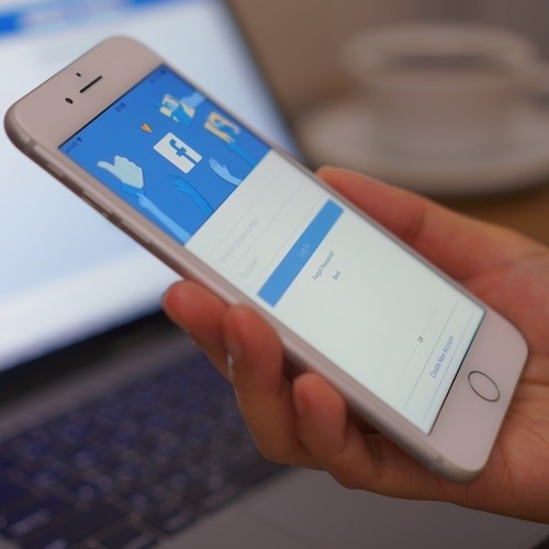 iPhone của bạn chạy chậm, nhanh hết pin? Thử xóa ngay app quen thuộc này xem sao! ảnh 1