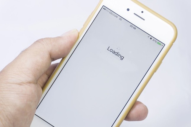 iPhone của bạn chạy chậm, nhanh hết pin? Thử xóa ngay app quen thuộc này xem sao! ảnh 2