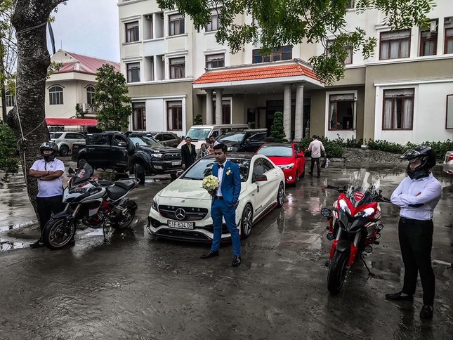 Nữ ca sĩ MiA bất ngờ âm thầm tổ chức lễ đám hỏi với vị hôn phu nhỏ tuổi hơn ảnh 4