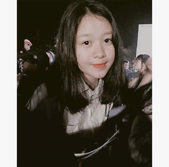 Không chỉ được "bắn rap", bài thơ Sóng (Xuân Quỳnh) còn được phổ nhạc tình cảm thế này ảnh 2