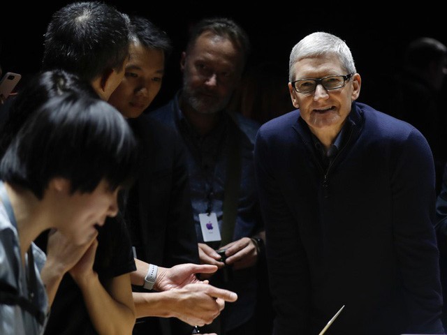 Là CEO công ty giá trị nhất thế giới, Tim Cook vẫn mua... đồ giảm giá ảnh 11