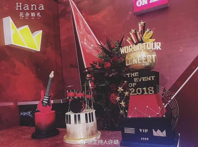 Khi vợ chồng đều là fan BIG BANG: Đám cưới tái hiện lại đêm concert, cô dâu cầm bó hoa lightstick ảnh 4