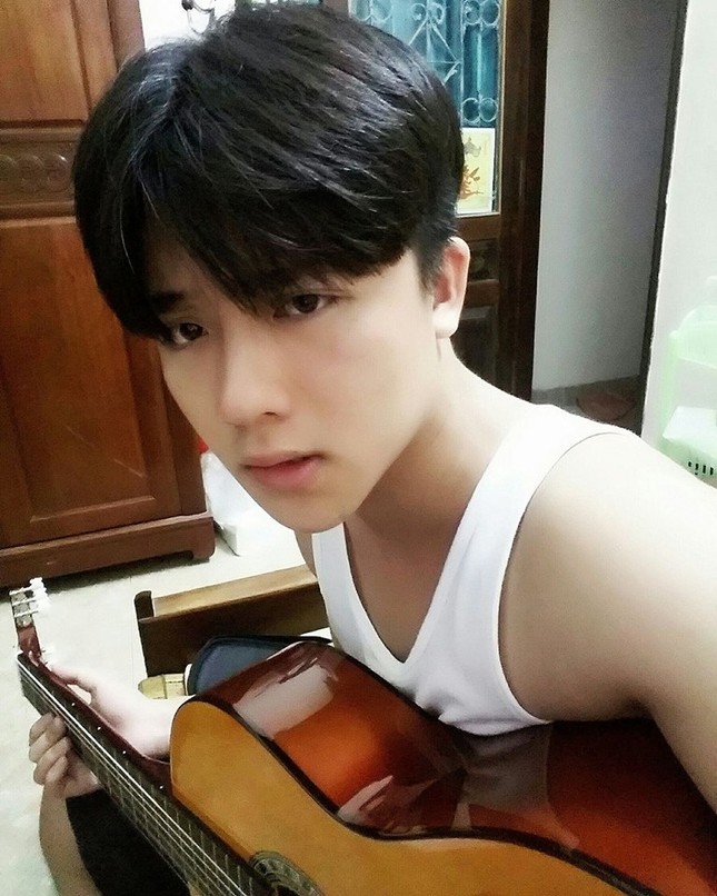Hãy nhìn sự dịu dàng này đi, nam sinh trường Y khiến bao bạn nữ ôm tim "xin khám" đó! ảnh 7