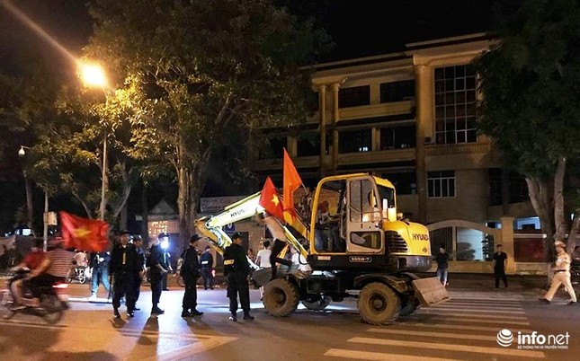 Tiền đạo Phan Văn Đức bất ngờ được thưởng nóng 100 triệu đồng ảnh 5