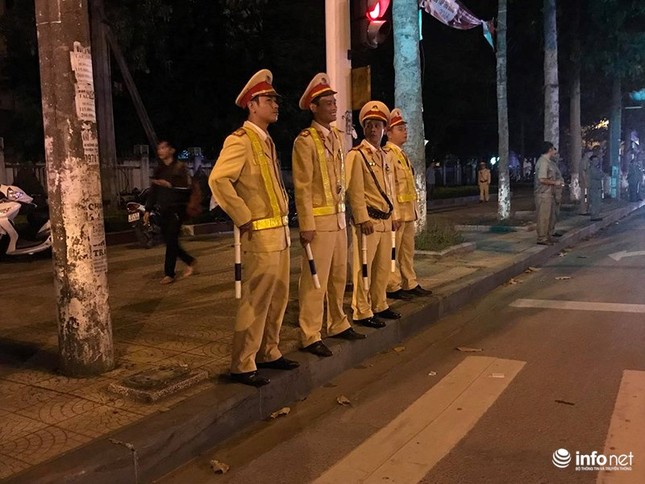 Tiền đạo Phan Văn Đức bất ngờ được thưởng nóng 100 triệu đồng ảnh 8